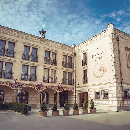 Hotel Florian Palace Jindřichŭv Hradec Exteriör bild